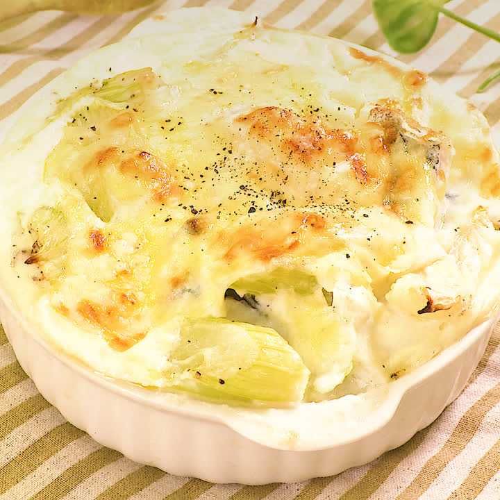 セロリとたらのポテトグラタン