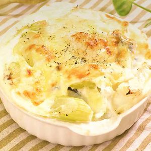 セロリとたらのポテトグラタン