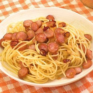 カリカリソーセージのペペロンチーノ