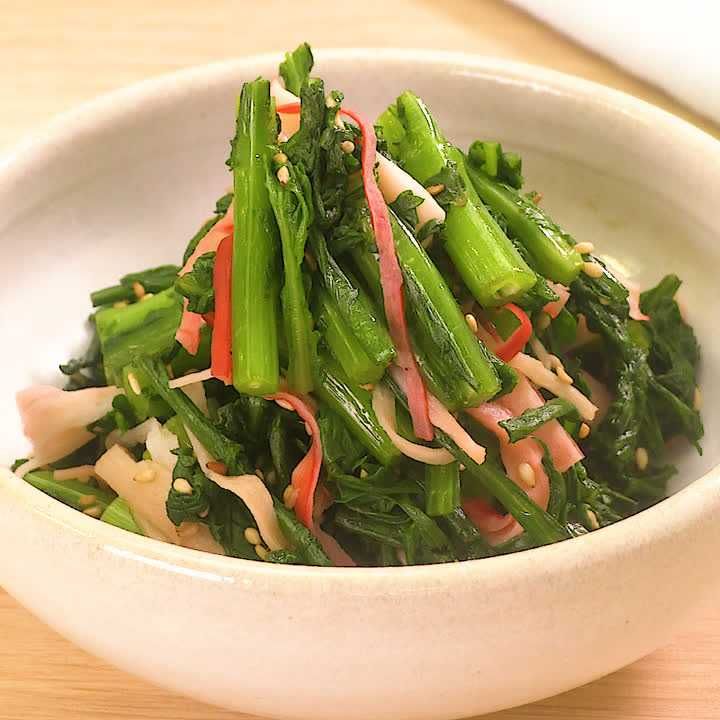 春菊とカニかまぼこのごま和え