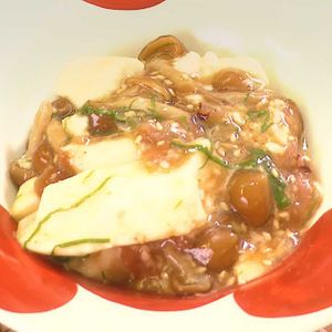 「なめことたたき山芋の梅和え」のレシピ動画