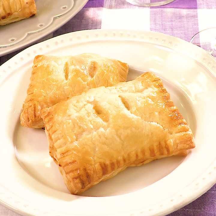 えびとマッシュルームのチーズパイ