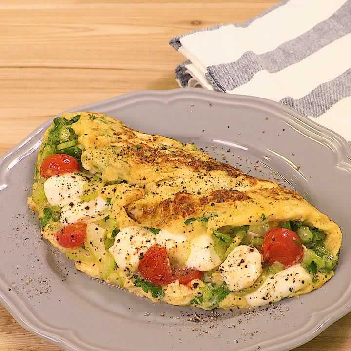 セロリのチーズオムレツ