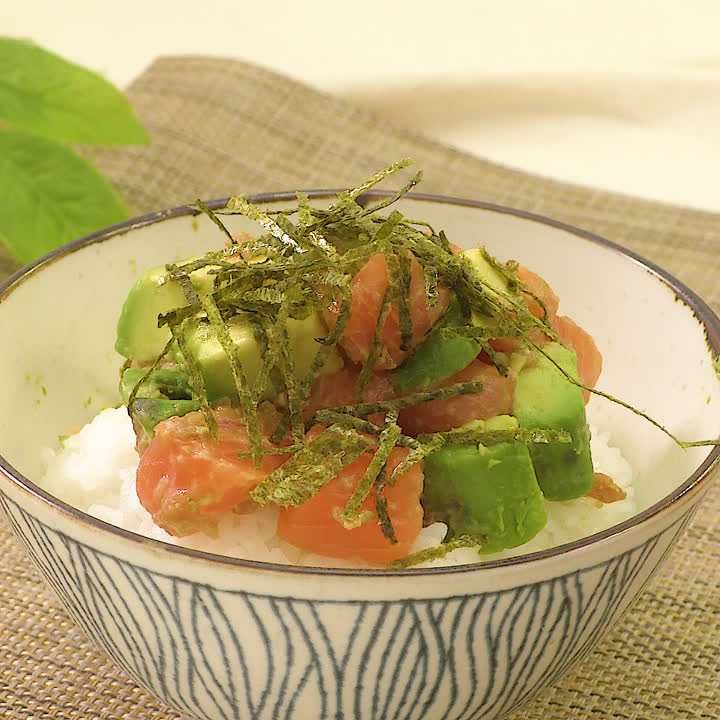 梅アボサーモン丼