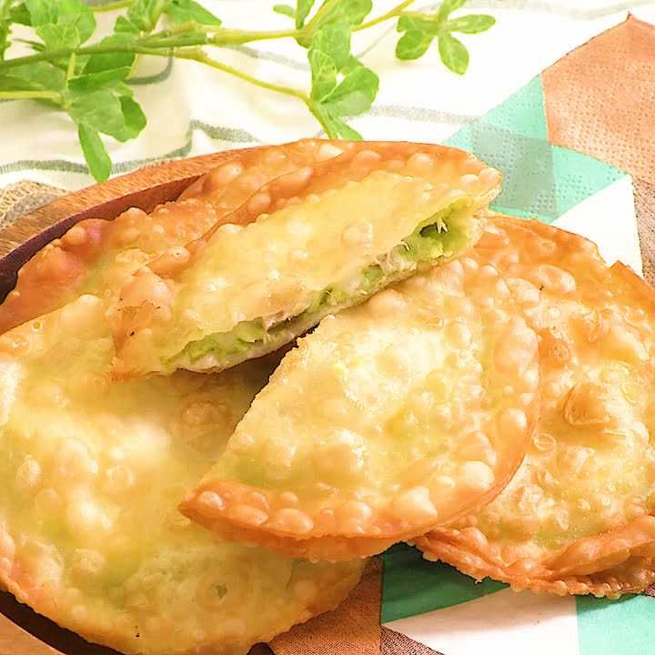 アボカドのケサディア風