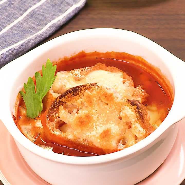 セロリとトマトのグラタンスープ