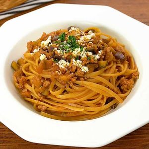 「なすと豚ひき肉のボロネーゼ」のレシピ動画