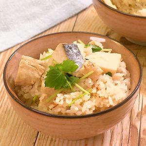 「サワラとたけのこの炊き込みご飯」のレシピ動画