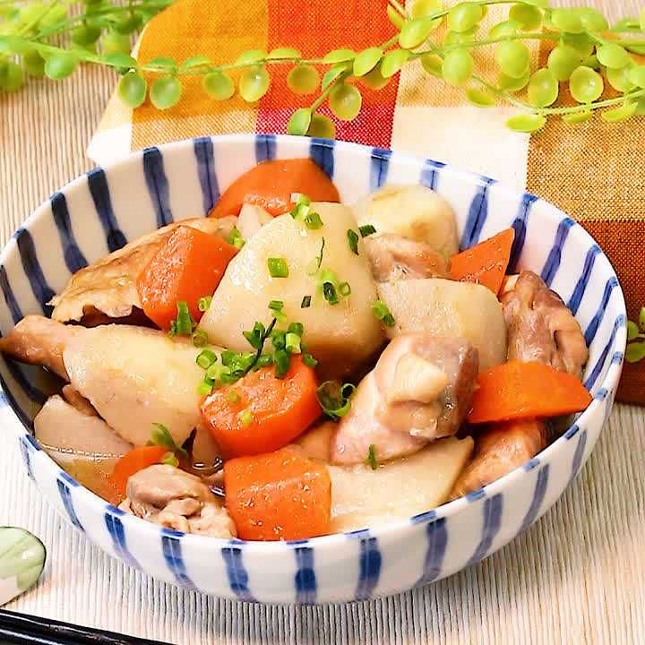 鶏肉と里芋のみそ煮込み