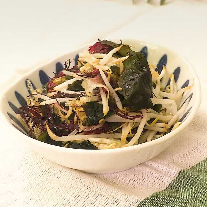 もやしと海藻のナムル