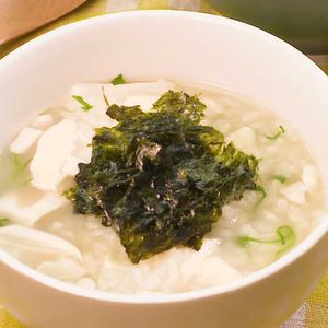 豆腐と韓国海苔の雑炊