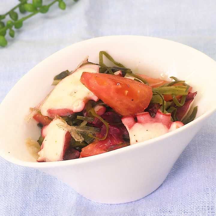 たこと海藻のマリネ