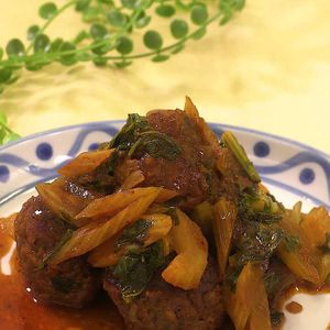 セロリと肉団子のケチャップ煮