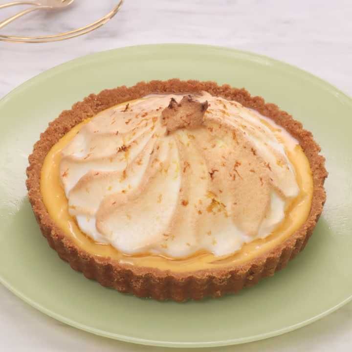 ふわふわ 甘酸っぱい レモンメレンゲタルトのレシピ動画 作り方 Delish Kitchen
