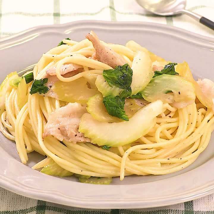 セロリと豚バラにんにく醤油パスタ