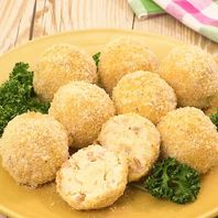 コロッケのカロリーや糖質は？揚げないレシピもご紹介