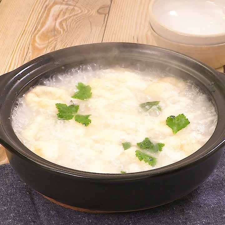 揚げ魚と揚げ餅のみぞれ鍋