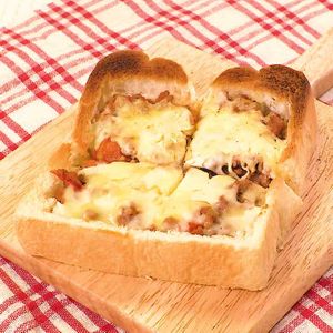 「チーズミートグラタントースト」のレシピ動画