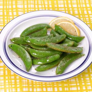 「スナップえんどうのレモンペッパー炒め」のレシピ動画