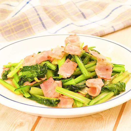にんにく香る 小松菜とベーコンのガーリックバターソテーのレシピ動画 作り方 Delish Kitchen