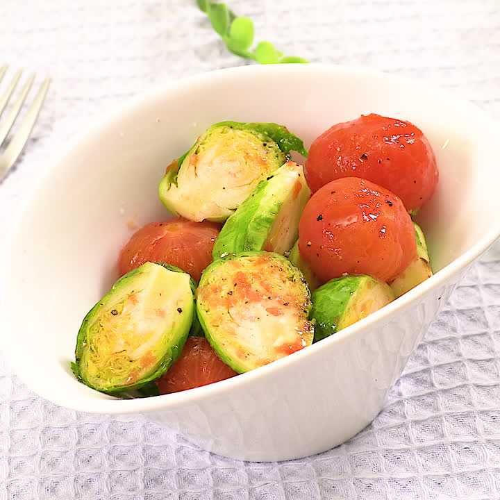 コロコロかわいい 芽キャベツとミニトマトのマリネのレシピ動画 作り方 Delish Kitchen