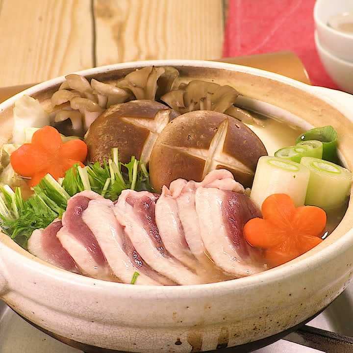 【鴨肉】美味しい食べ方7選！贅沢なローストレシピなどご紹介