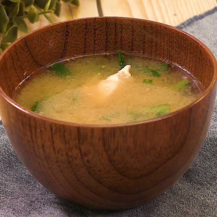 ニラのごま味噌スープ