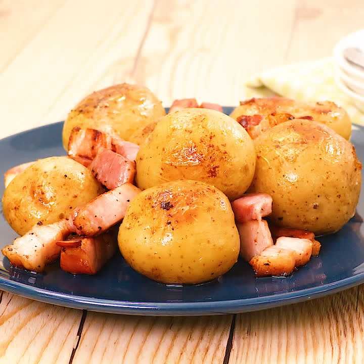 新じゃがとベーコンのペペロン