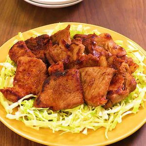「厚切り豚の味噌漬け焼き」のレシピ動画