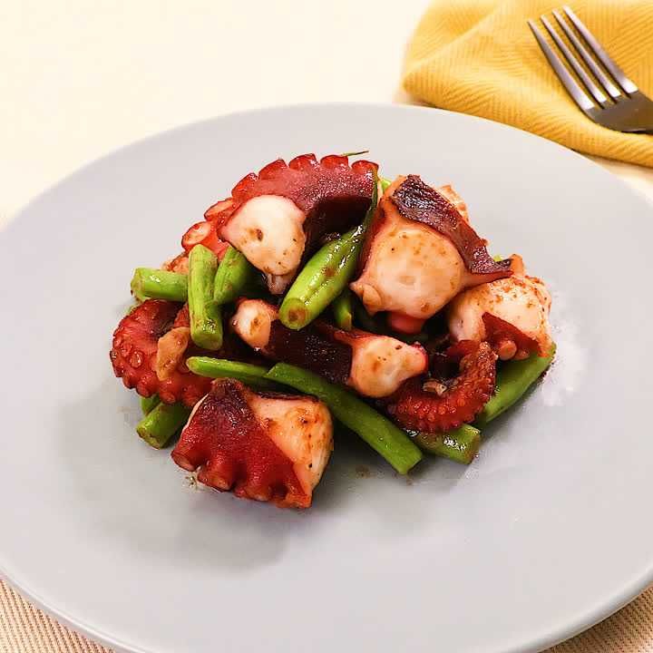 いんげん豆とたこのアンチョビソテー