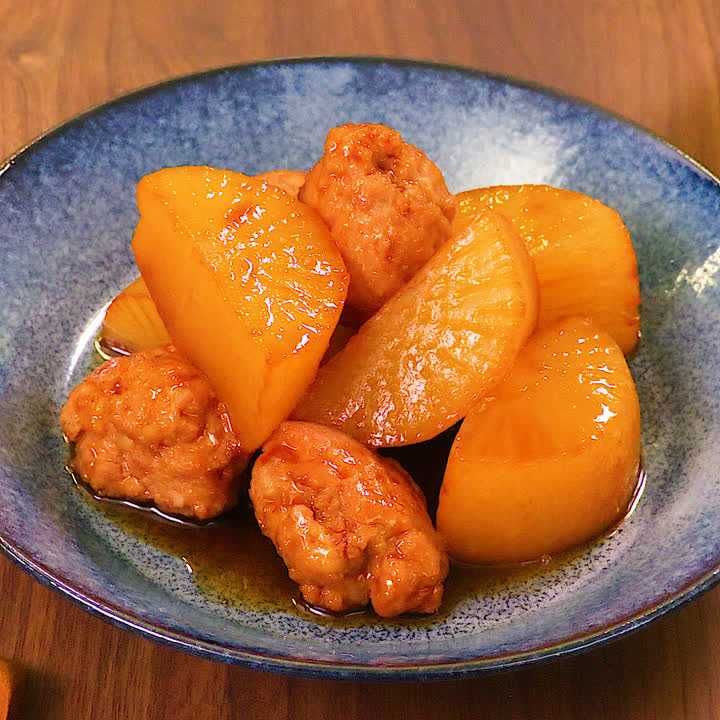 大根と鶏団子の甘辛煮