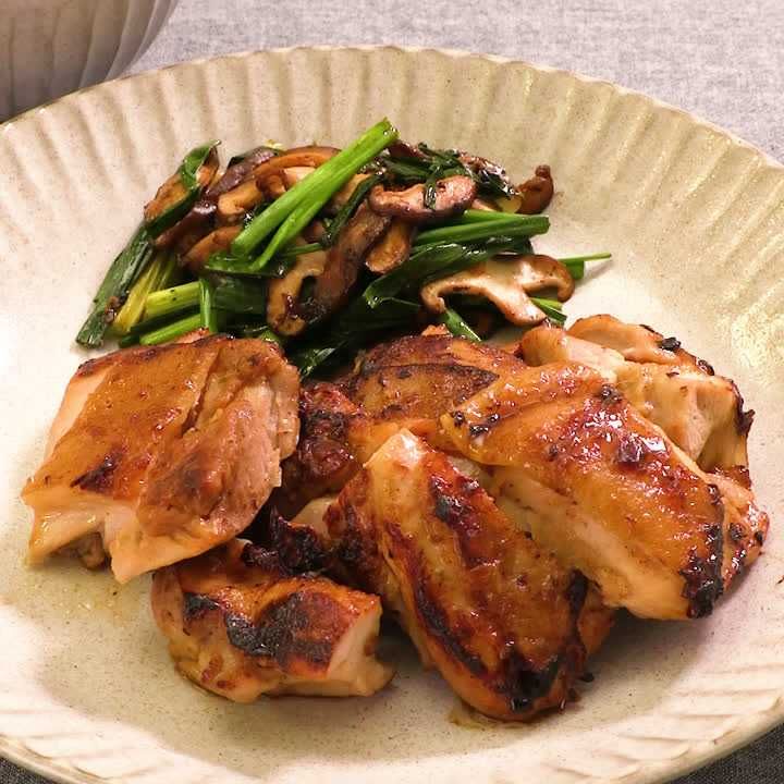 ごはんがすすむ！ 照り焼きガーリックチキンのレシピ動画・作り方 | デ