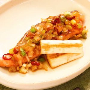 「鮭のねぎ照り焼き」のレシピ動画