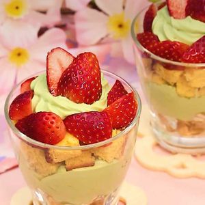 「ひな祭りパフェ」のレシピ動画