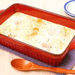 落とし卵とキャベツのグラタン