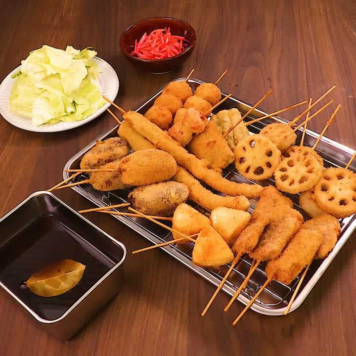 特製ソースをつけて! ケンテツ風大阪串かつのレシピ動画・作り方 | DELISH KITCHEN