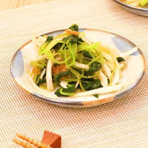 「新玉ねぎの梅肉和え」のレシピ動画