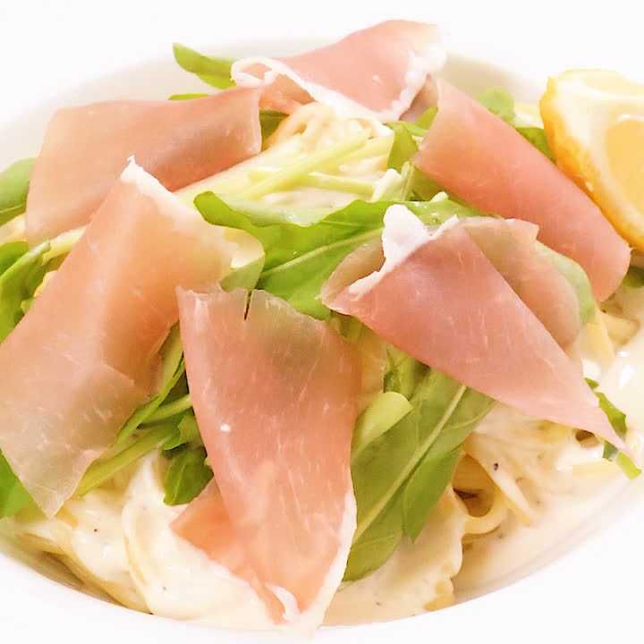 ルッコラのレモンクリームパスタ
