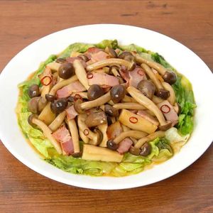 「きのこのホットサラダ」のレシピ動画