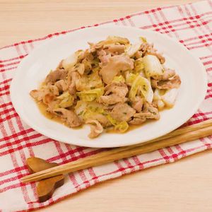 「豚肉と白菜の大葉みそ炒め」のレシピ動画
