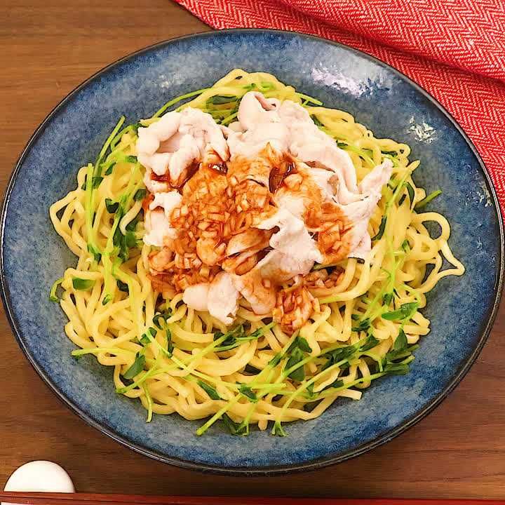 豆苗と豚肉のまぜそば