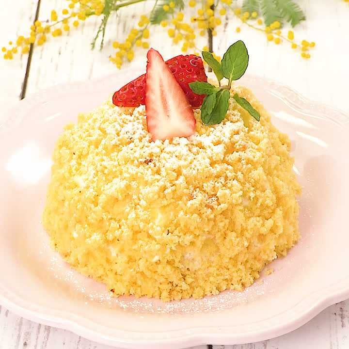 いちごのミモザケーキ
