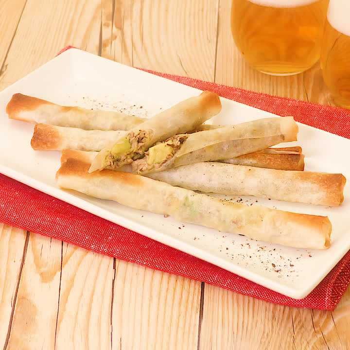 さば缶とアボカドのスティック