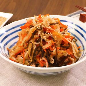 「切り干し大根と塩昆布のさっと煮」のレシピ動画