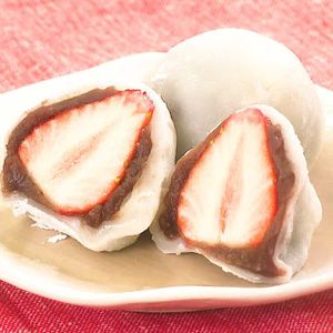 「白玉粉でいちご大福」のレシピ動画