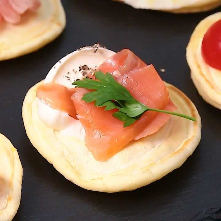 小さくてかわいい ミニおかずパンケーキのレシピ動画 作り方 Delish Kitchen 小さくてかわいい ミニおかずパンケーキのレシピ動画 作り方 Delish Kitchen