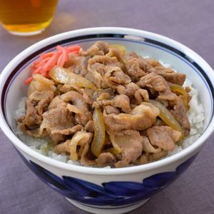 「基本の豚丼」のレシピ動画