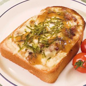 「半熟照り焼きトースト」のレシピ動画