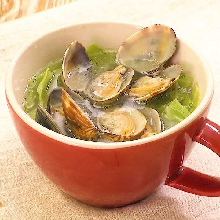 キャベツとあさりのスープ