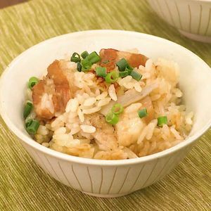 「角煮の炊き込みご飯」のレシピ動画
